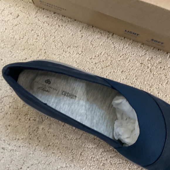 Clarks Sillian2 moon loafer flats  7.5 Wide - Picture 4 of 4